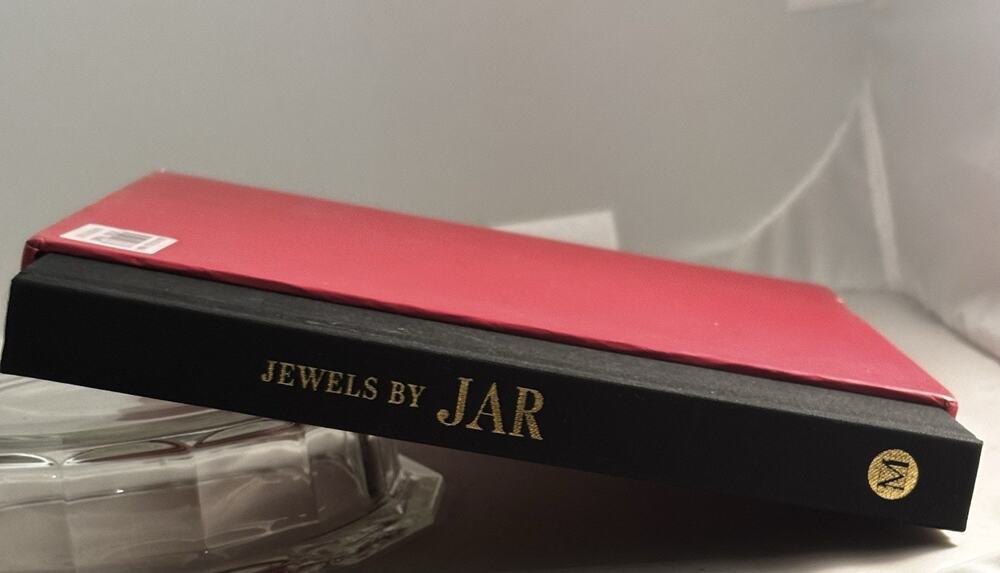 Jewels by JAR by Adrian Sassoon HC Metropolitan Museum Art 2013 w/ Slipcase